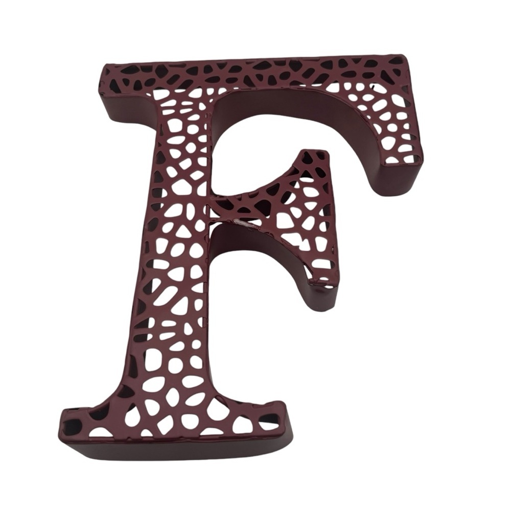 WALL LETTER “F” MAUVE
